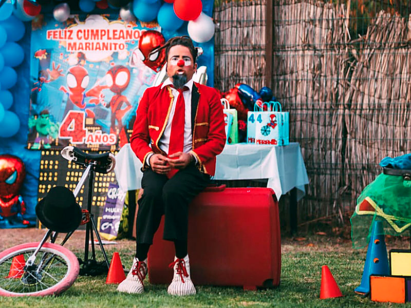 Show de circo y humor para cumpleaños infantiles